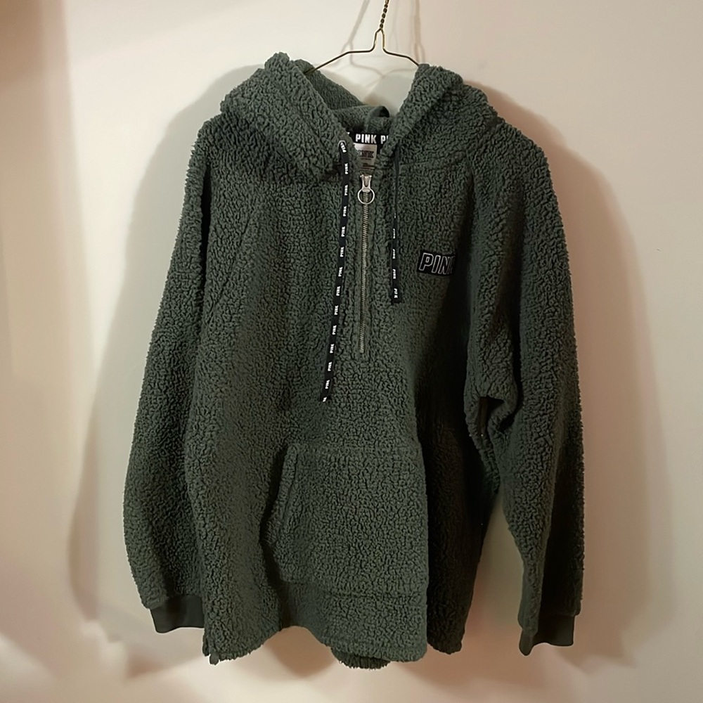 Sherpa Hooded quarter zip with kangaroo pocket